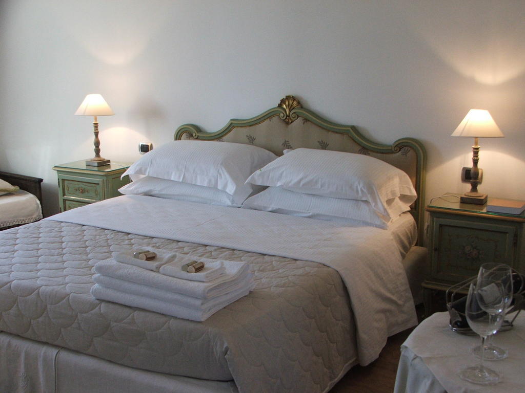 Cascina Castagneto 호텔 CastellʼAlfero 외부 사진