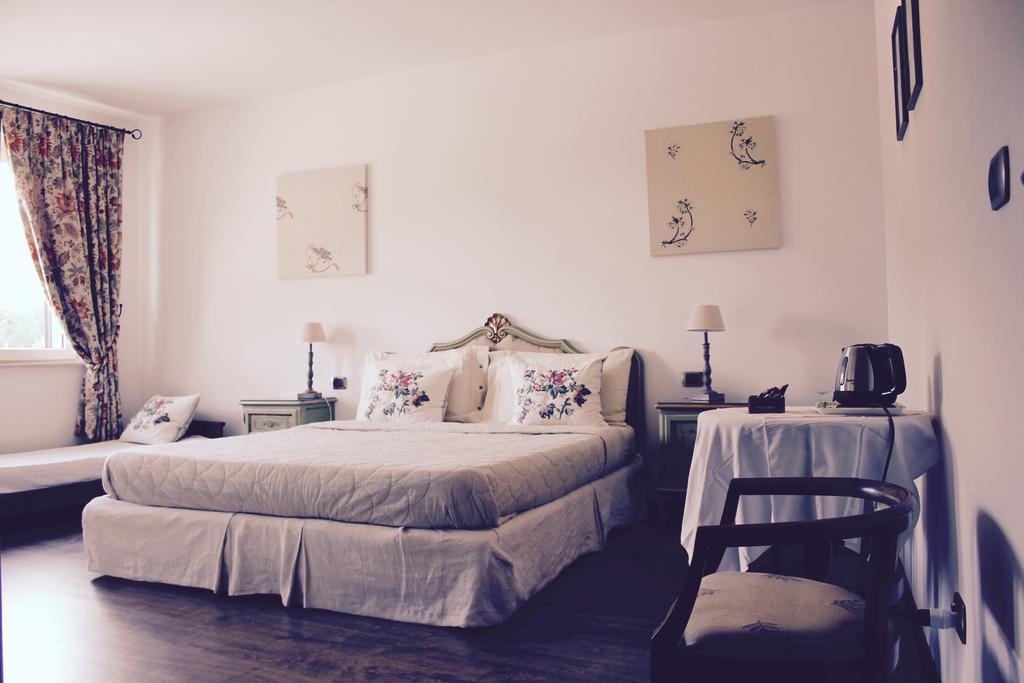 Cascina Castagneto 호텔 CastellʼAlfero 외부 사진