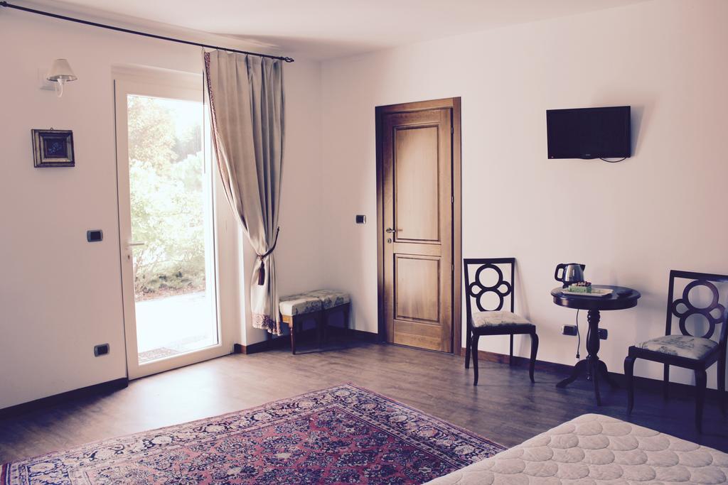 Cascina Castagneto 호텔 CastellʼAlfero 외부 사진